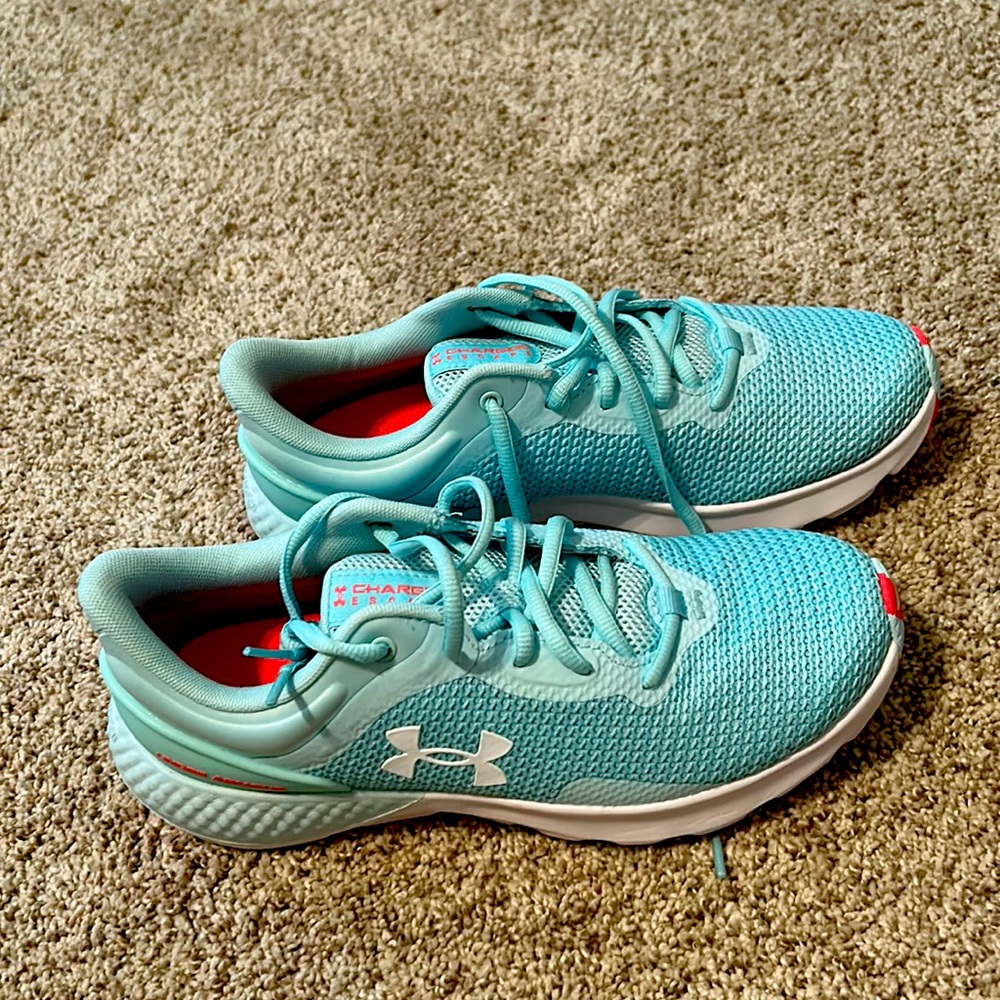 Under armor brand new shoes women’s size 7